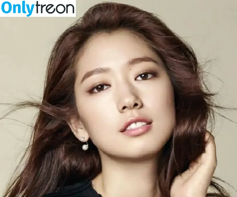 Shin-Hye Park nude photo #0014 (ssinz7)