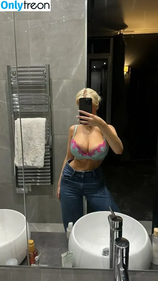 Shinylikeclara nude photo #0096 (shiny.mbb)