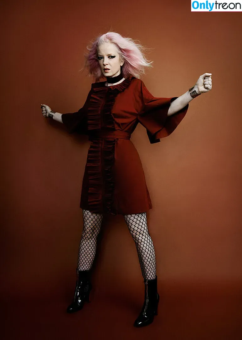 Shirley Manson голая photo #0028 (garbage)