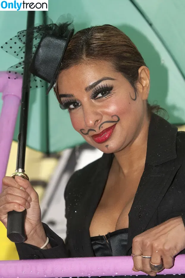 Shobna Gulati голая photo #0015 (shobnagulati)