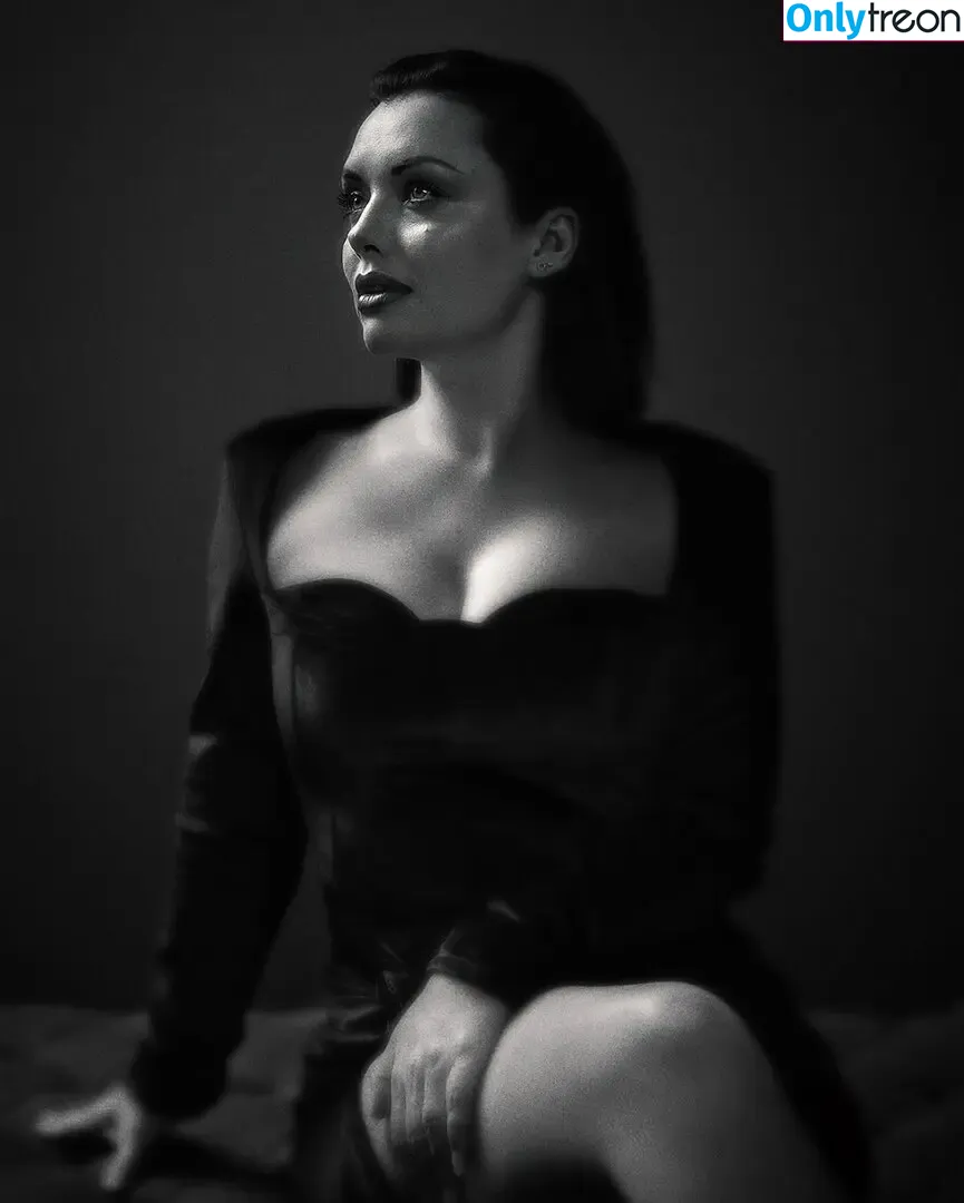 Shona Mcgarty nude photo #0063 (shonabmx)