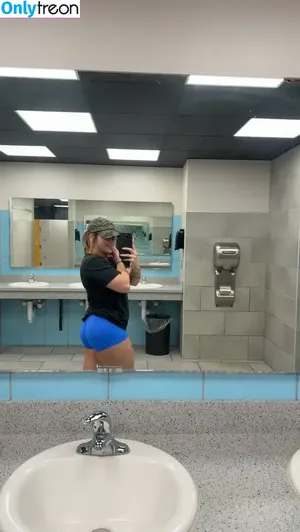 Short_Mcnugget / Kayley / kayleygunner nude photo #0038
