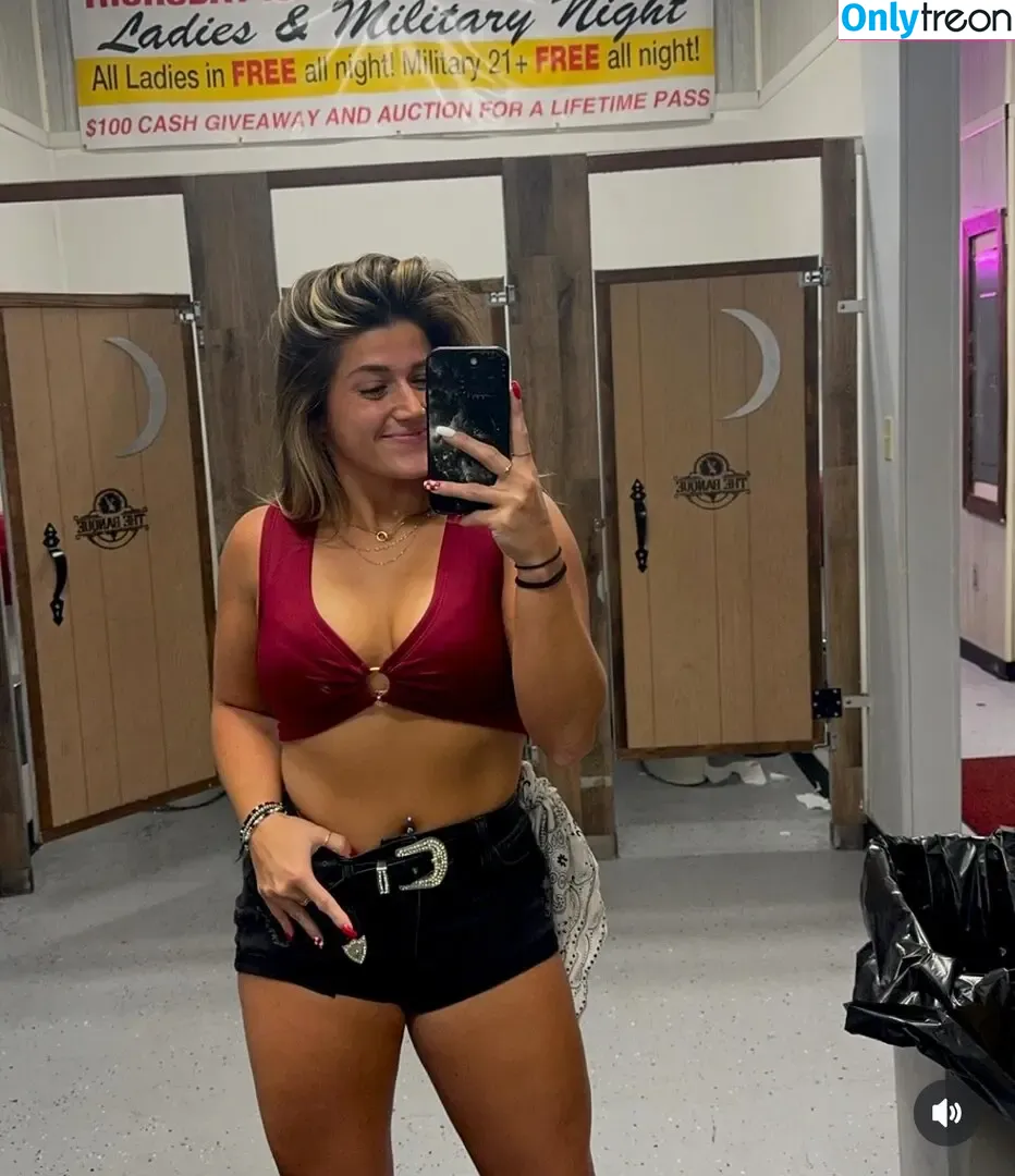Short_Mcnugget nude photo #0025 (Kayley / kayleygunner)