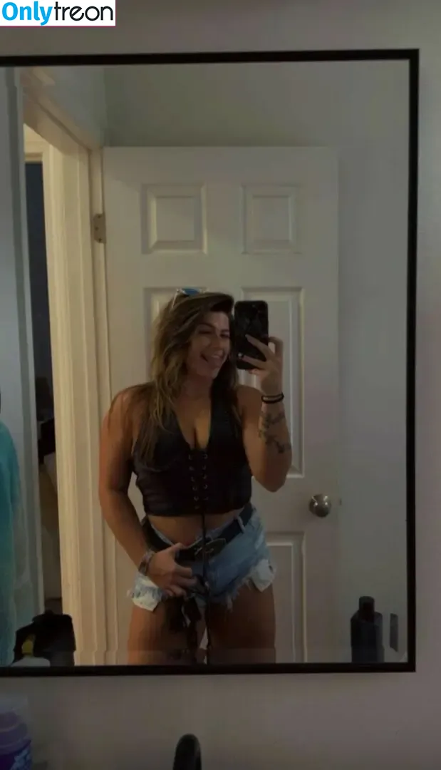 Short_Mcnugget nude photo #0082 (Kayley / kayleygunner)