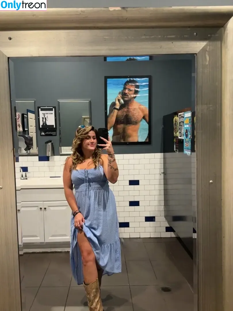 Short_Mcnugget nude photo #0126 (Kayley / kayleygunner)
