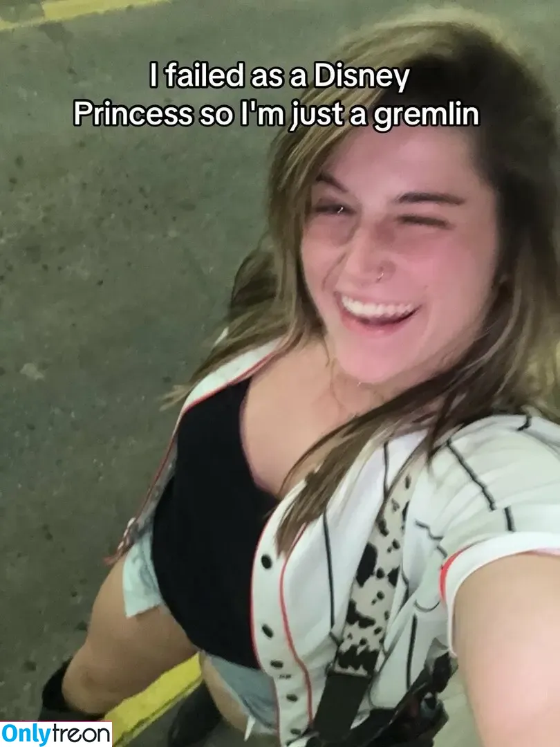Short_Mcnugget nude photo #0127 (Kayley / kayleygunner)