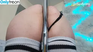 shortlivedtyranny / slt_feet2 nude photo #0099