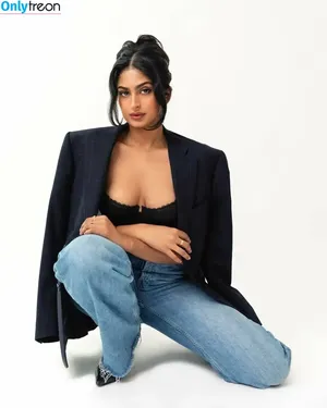 Shreya Arun / arun4yourmoney / shreyaarun / shreyarun nude photo #0047