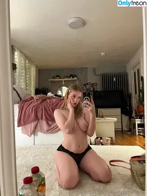 _shutupmelissa_ / itsmelissahickey / melissa-louise nude photo #0306
