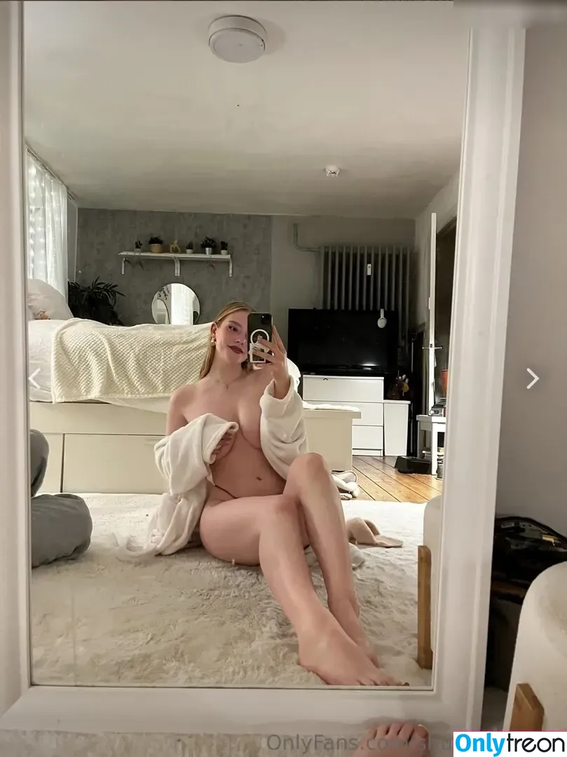 _shutupmelissa_ nude photo #0204 (itsmelissahickey / melissa-louise)
