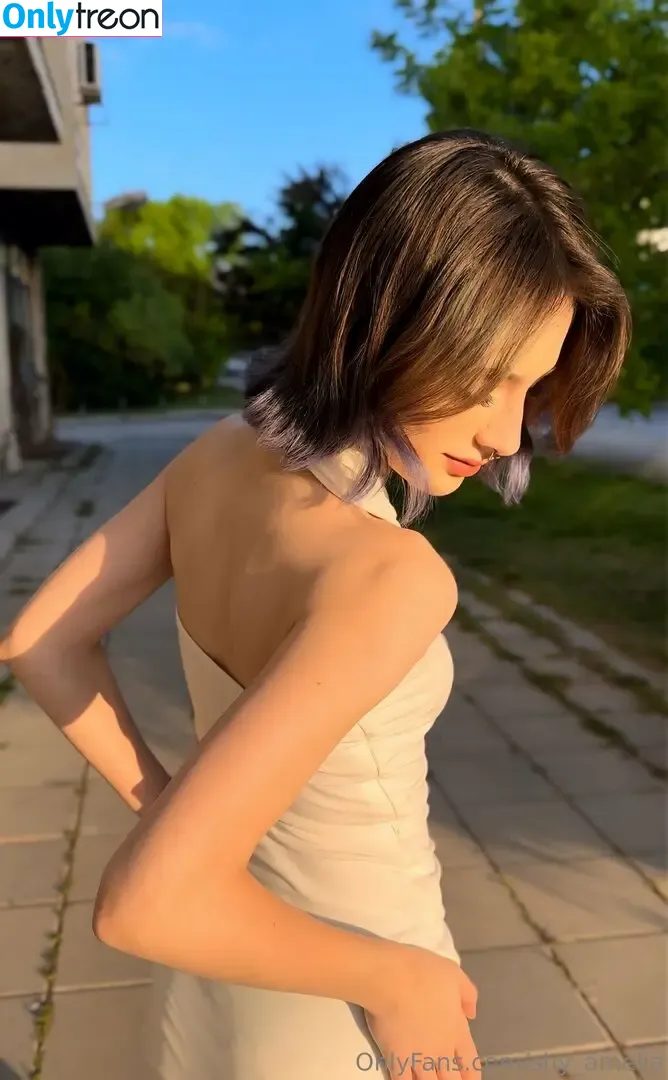 Shy_Amelia nude photo #0022 (savagelove1998)
