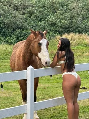 Sienna Mae Gomez / siennamaegomez фото голая #0138