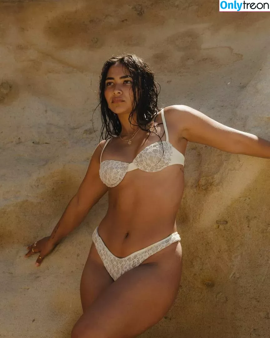 Sienna Mae Gomez nude photo #0103 (sienna_mae / siennamaegomez)