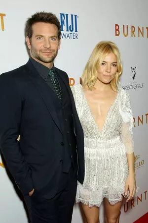 Sienna Miller / siennamillerfree / siennaonline / siennathing nude photo #0189