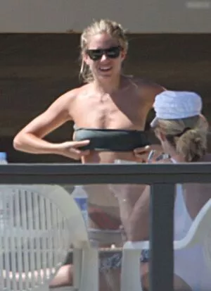Sienna Miller / siennamillerfree / siennaonline / siennathing nude photo #0239