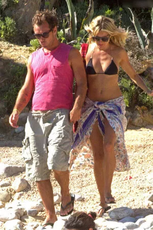 Sienna Miller / siennamillerfree / siennaonline / siennathing nude photo #0249