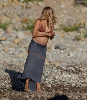 Sienna Miller / siennamillerfree / siennaonline / siennathing nude photo #0336