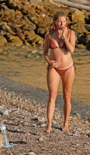Sienna Miller / siennamillerfree / siennaonline / siennathing nude photo #0342