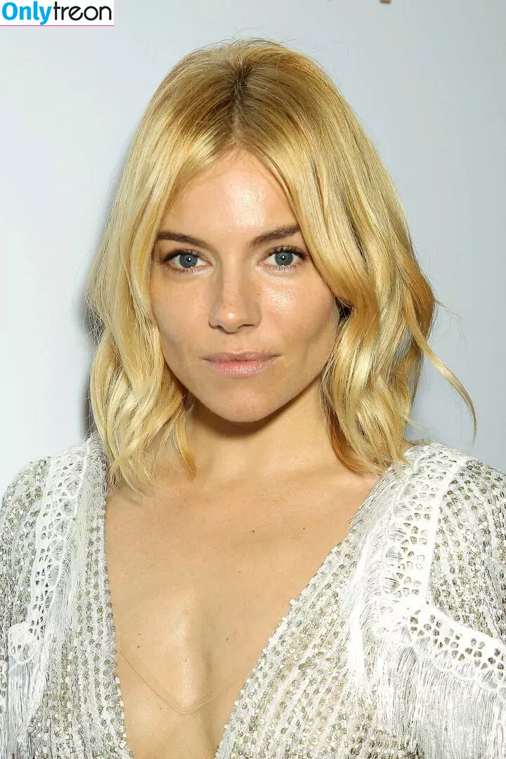 Sienna Miller nude photo #0166 (siennamillerfree / siennaonline / siennathing)