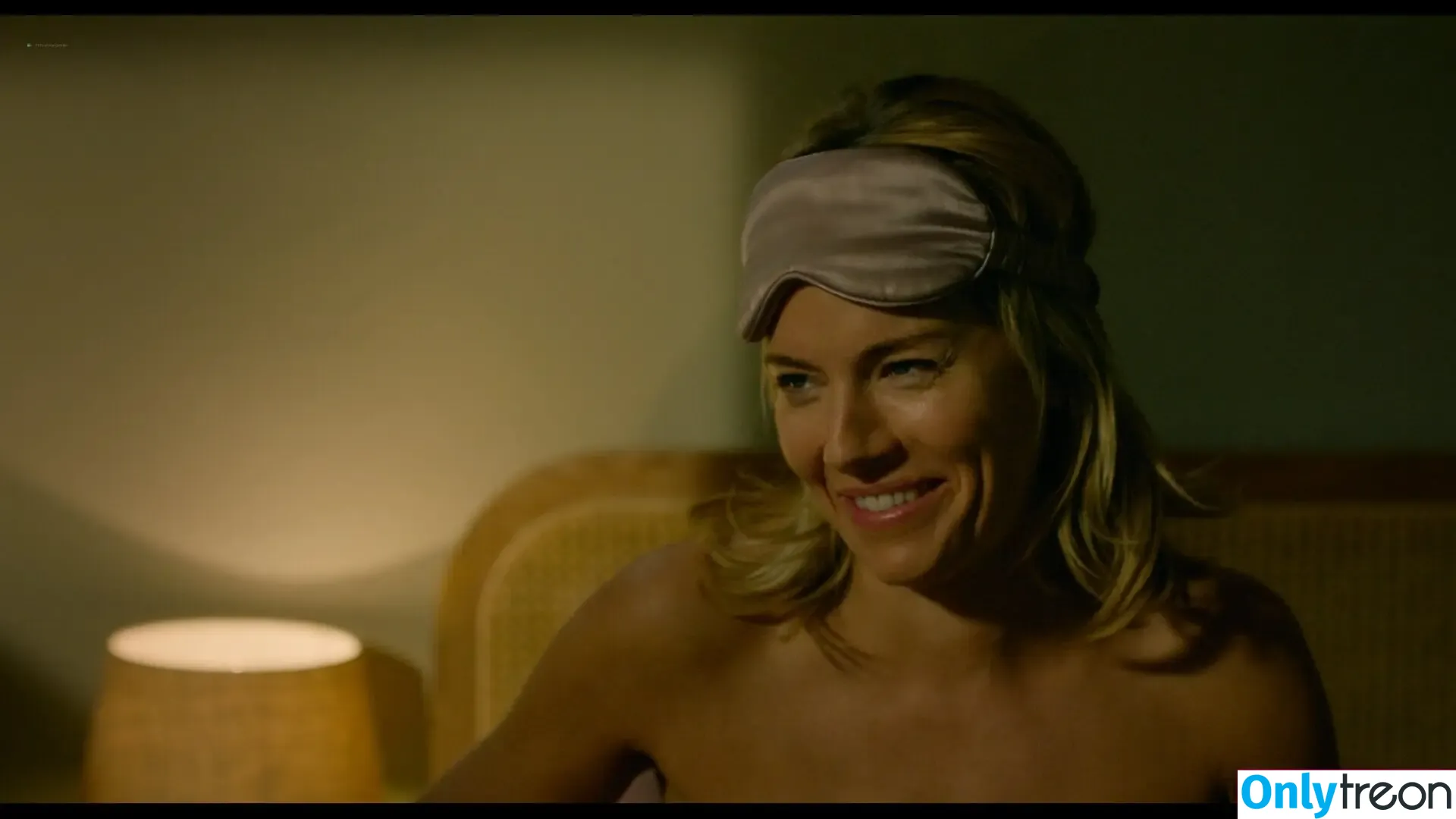 Sienna Miller nude photo #0636 (siennaonline / siennathing)