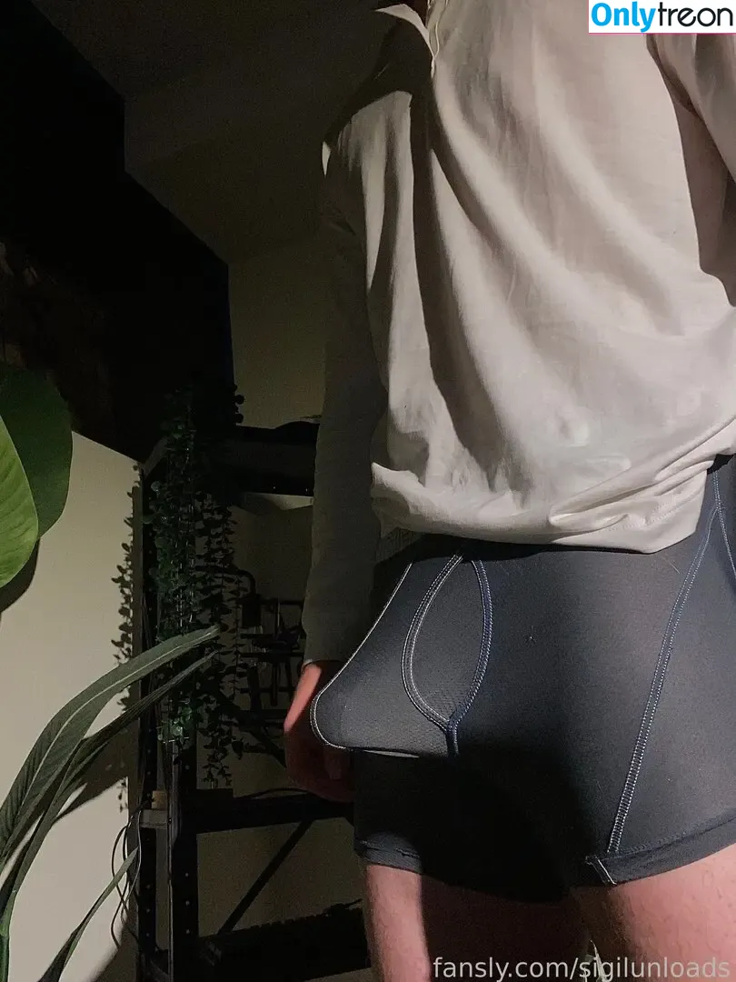 Sigilunloads nude photo #0012 (Sigilunloads)
