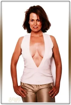 Sigourney Weaver / sigourney.weaver.242 nude photo #0006