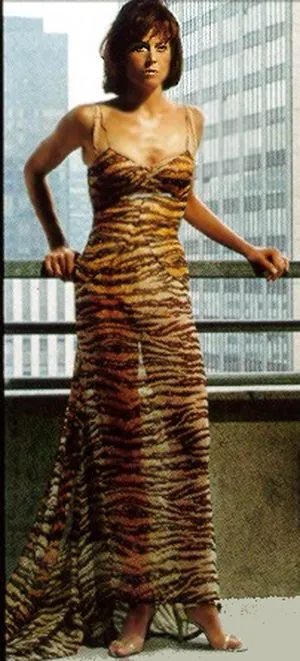 Sigourney Weaver / sigourney.weaver.242 nude photo #0025