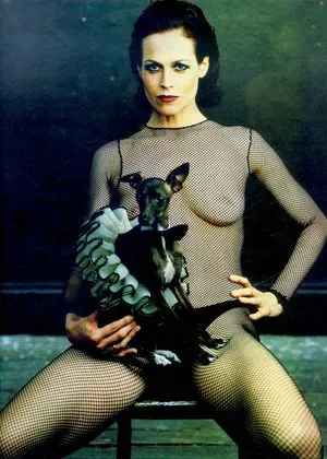 Sigourney Weaver / sigourney.weaver.242 nude photo #0027