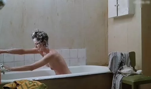 Sigourney Weaver / sigourney.weaver.242 nude photo #0109