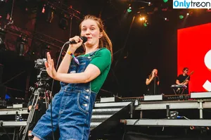Sigrid / Sigrid Solbakk Raabe / thisissigrid фото голая #0511