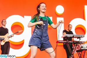 Sigrid / Sigrid Solbakk Raabe / thisissigrid фото голая #0513