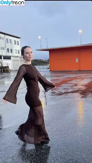 Sigrid / Sigrid Solbakk Raabe / thisissigrid фото голая #0519