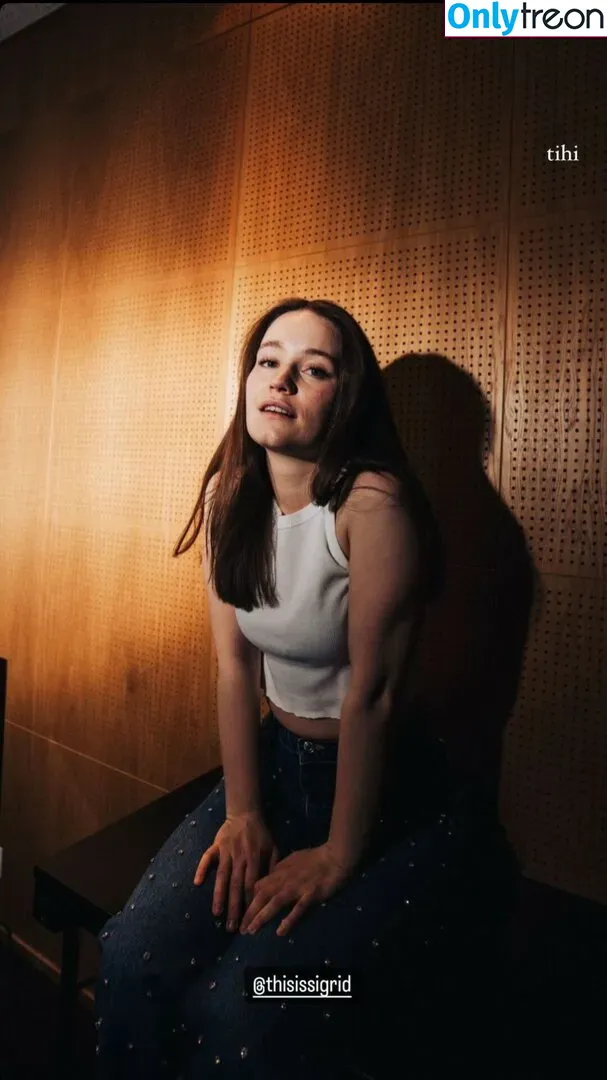 Sigrid голая photo #0162 (Sigrid Solbakk Raabe / thisissigrid)