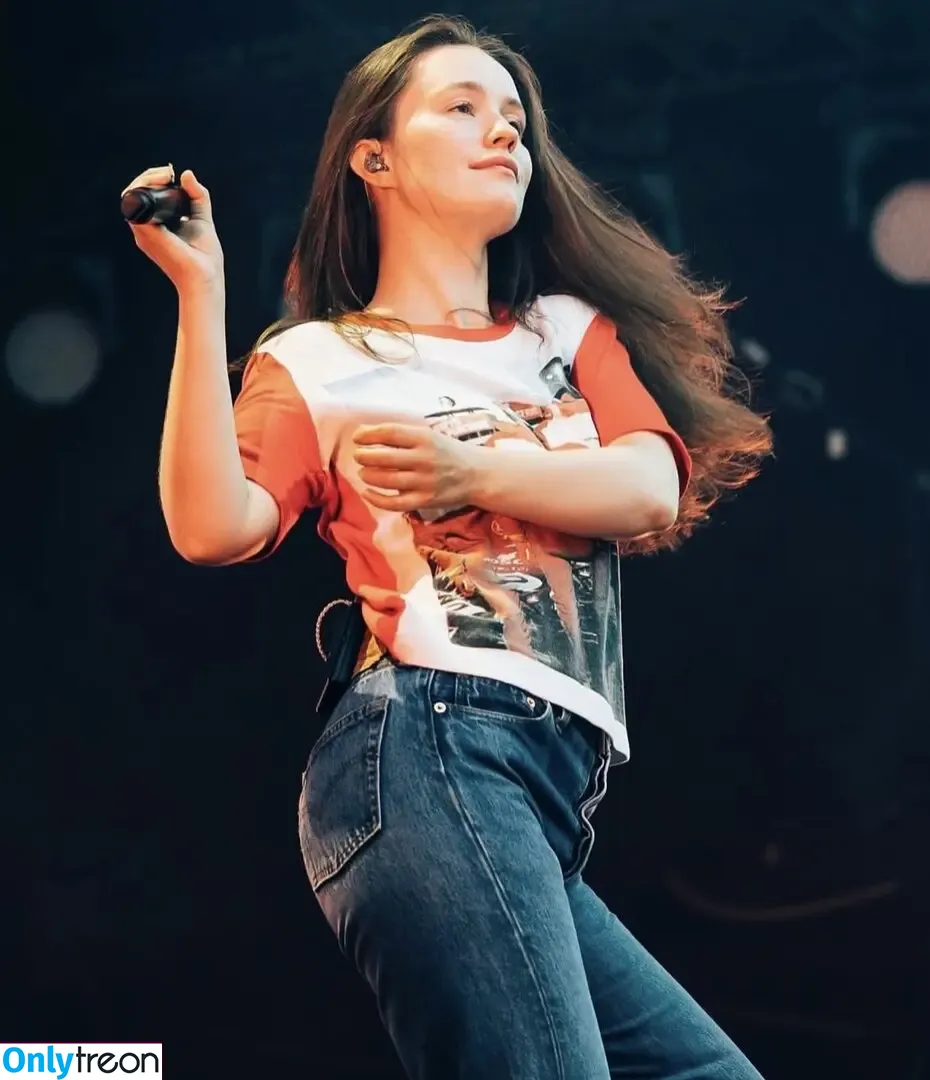 Sigrid nude photo #0500 (Sigrid Solbakk Raabe / thisissigrid)