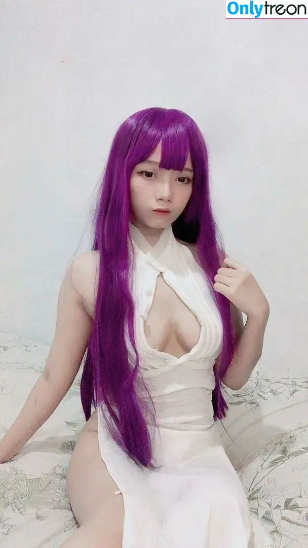 Silbee nude photo #0056 (Vina Silbee / silbeee_)