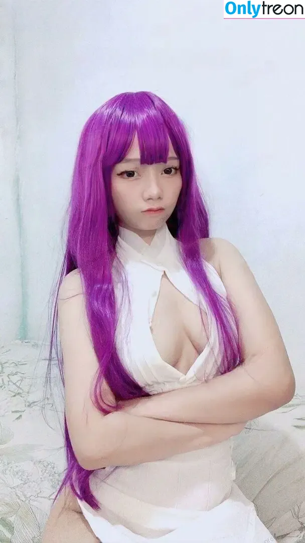 Silbee nude photo #0059 (Vina Silbee / silbeee_)
