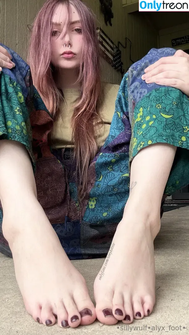 sillywulf nude photo #0102 (sillywulf)
