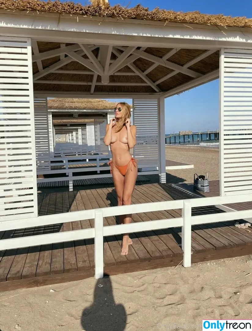 Silvieka голая photo #0032 (swimsilvie)