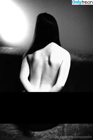  nude photo #0003