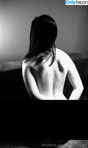  nude photo #0005