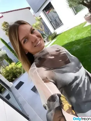 Simona Halep / simonahalep nude photo #0133