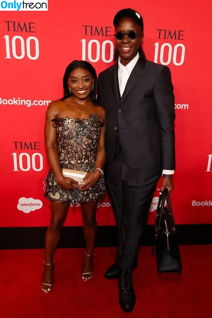 Simone Biles nude photo #0348 (Simone_Biles / simonebiles / slaymate)