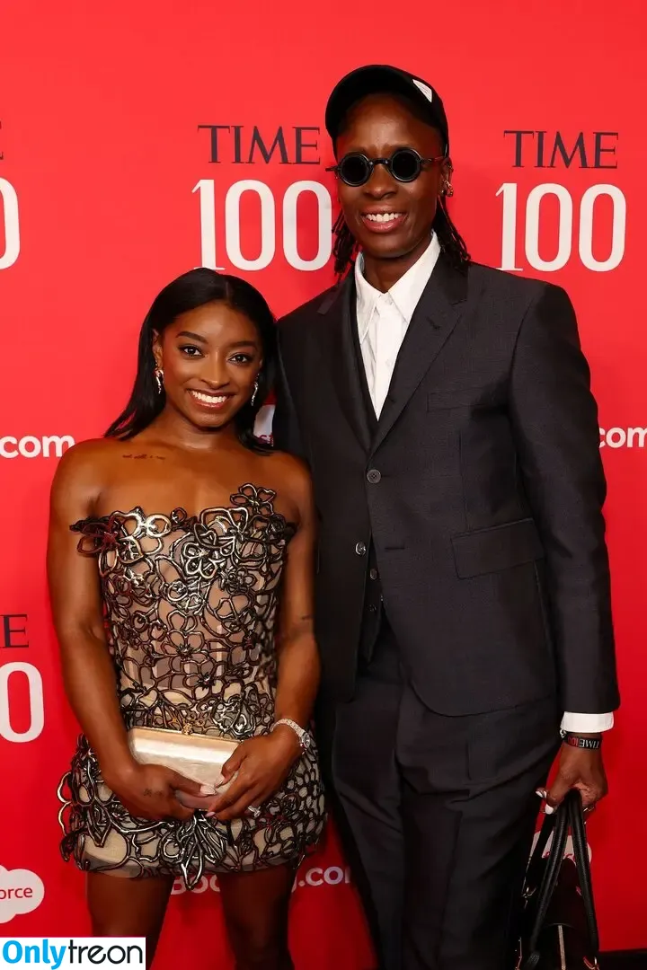 Simone Biles nude photo #0349 (Simone_Biles / simonebiles / slaymate)