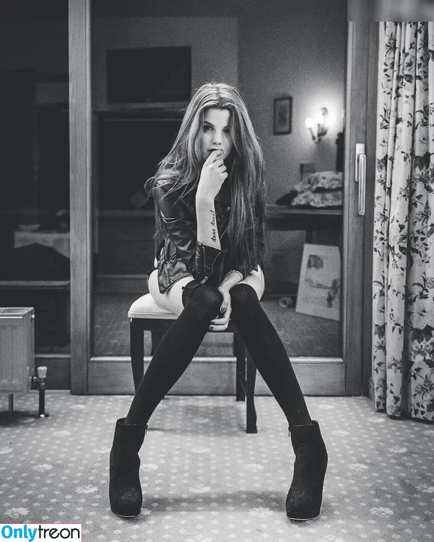Simone Sevignani голая photo #0005 (simonesevignani)