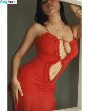 Simran Kaur / symrann.k nude photo #0060