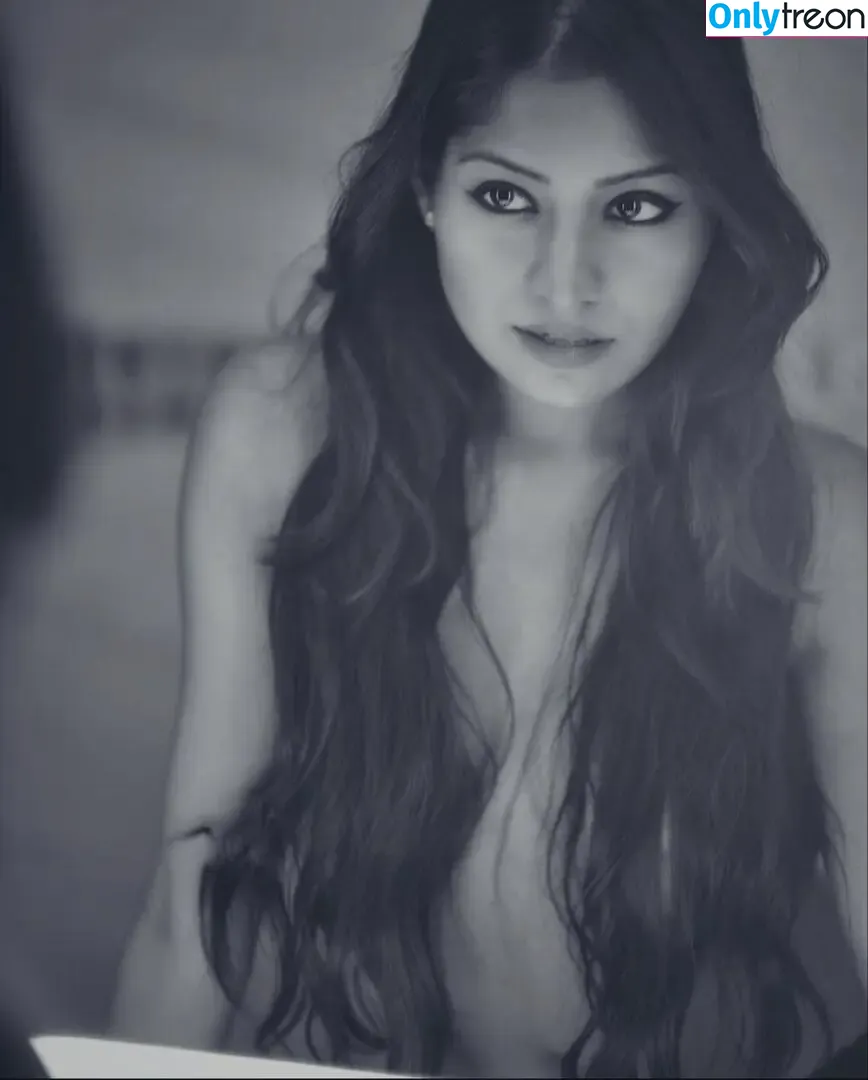 Simran Kaur голая photo #0013 (simrankonly / symrann.k)