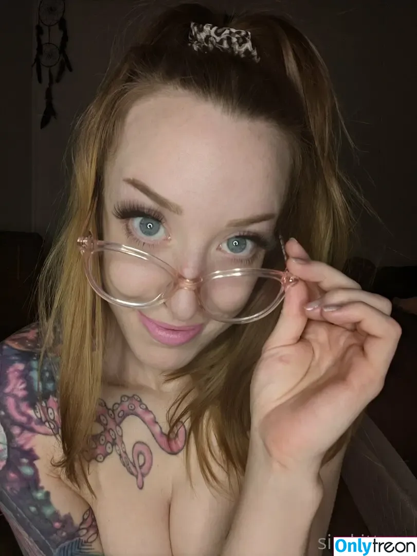 sin.kittenn голая photo #0062 (sinkittensiegel)