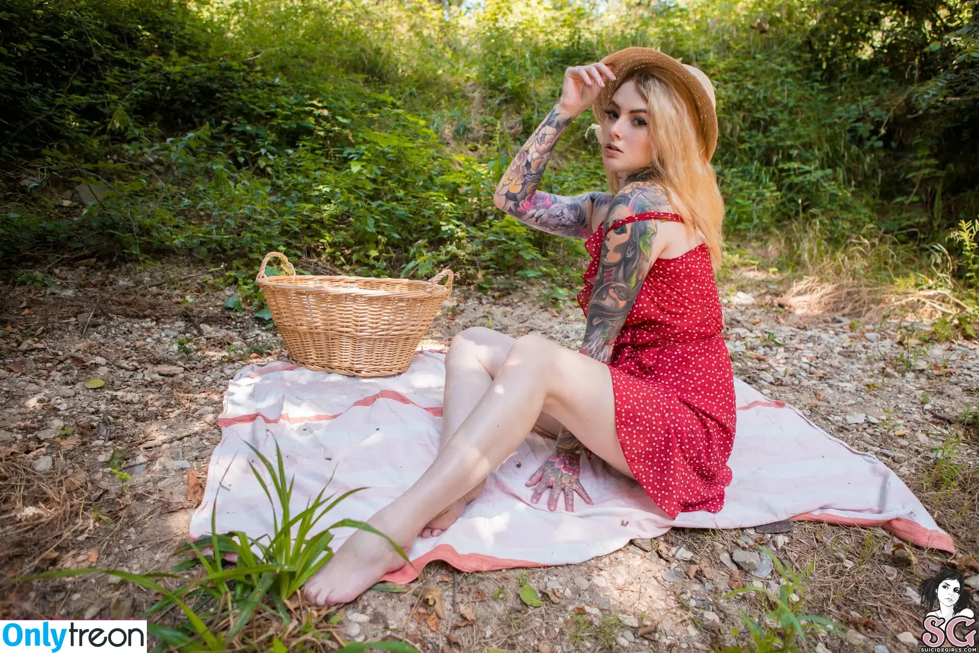 sinfuldollx голая photo #0477 (sinfuldollx)