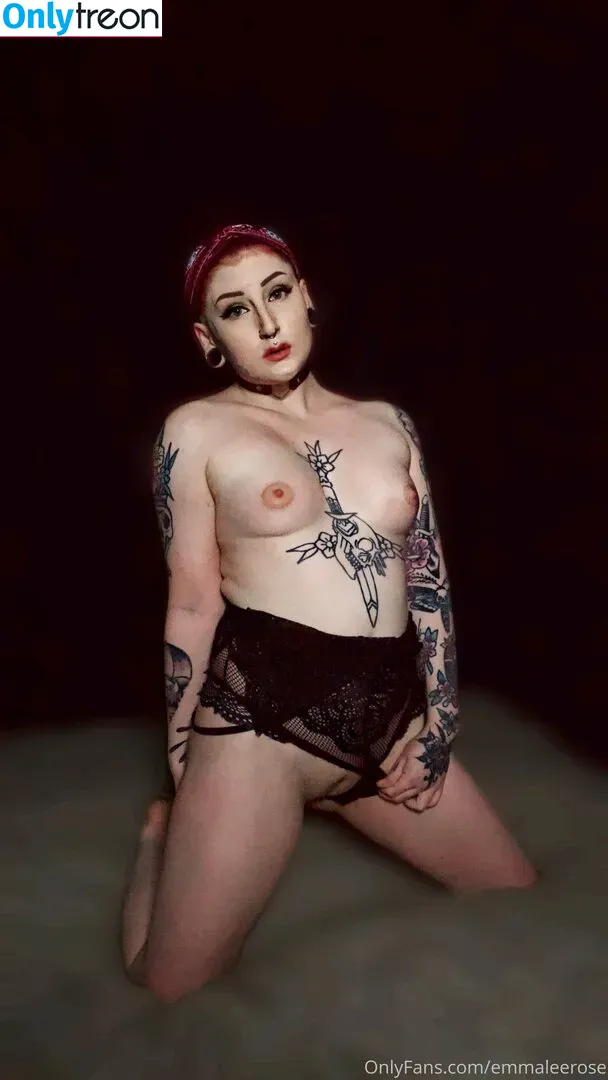 sinisterlilith nude photo #0030 (sisterlilith_)