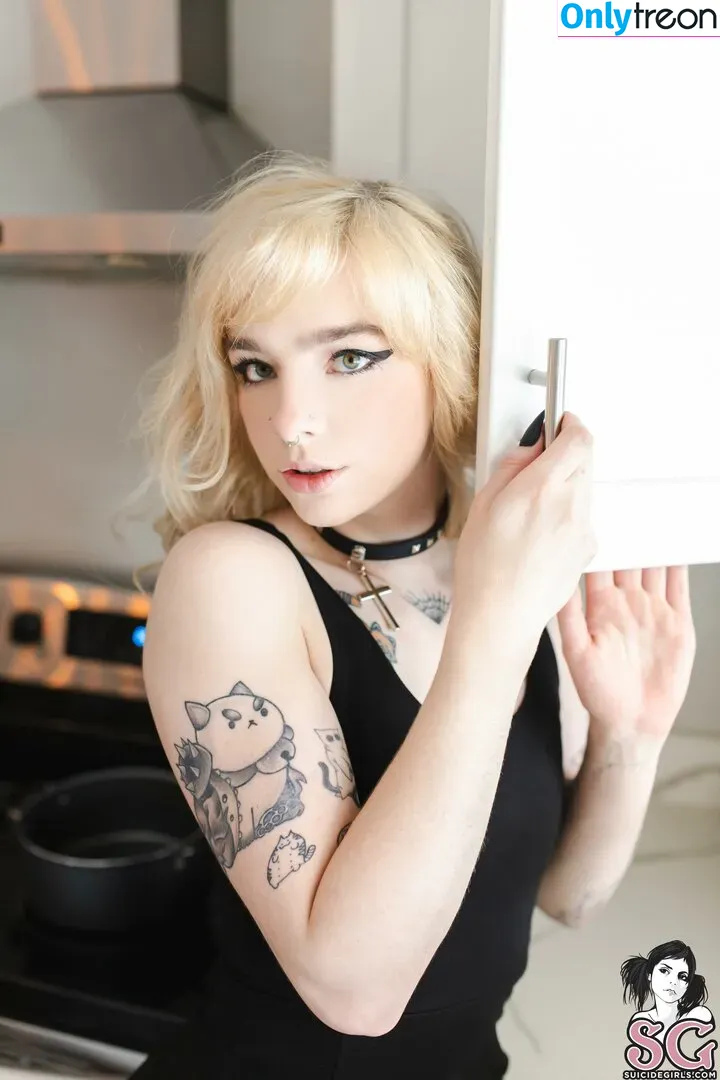 Sinkiity голая photo #0009 (Sabrina Sins / siinkiity)